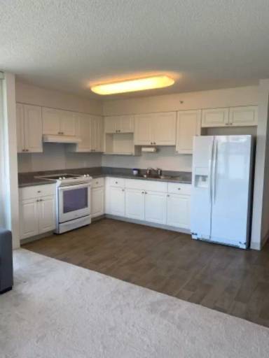 Main picture of 801 South St