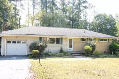 Main picture of 818 Julian Rd