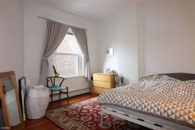 Main picture of 9 Claflin Rd