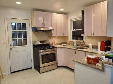 Main picture of 16511 78th Ave
