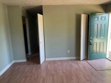 Main picture of 106 Cherrywood Dr