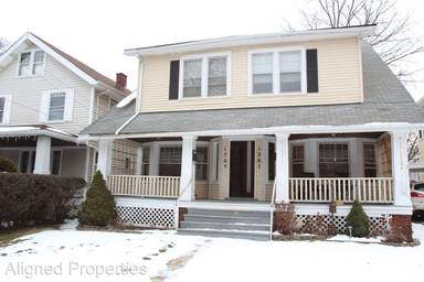 Main picture of 1205 Saint Charles Ave