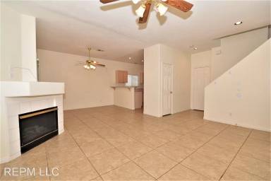 Main picture of 8466 Brillancy Ave