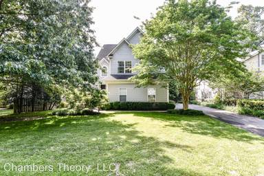 Main picture of 2417 Chestnut St