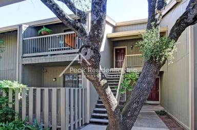 Main picture of 13021 Lincoln Way