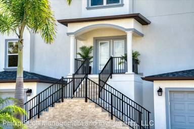 Main picture of 16112 4th St E