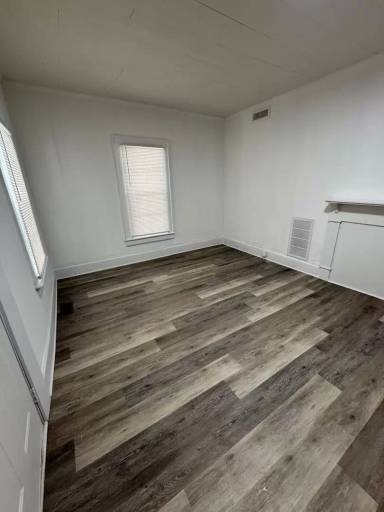 Main picture of 269 S Spring St