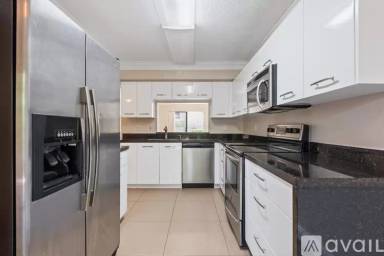 Main picture of 2205 NW 37th Ave