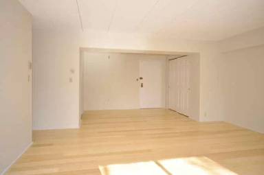 Main picture of 125 Pleasant St