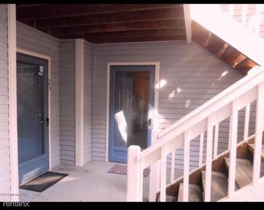 Main picture of 21 Chinkaberry Ct