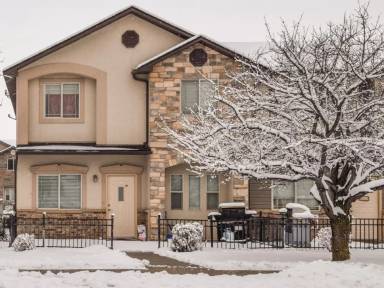 Main picture of 1525 N 400 W