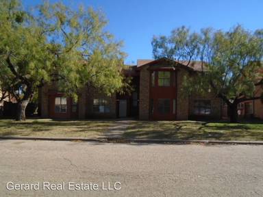 Main picture of 909 Bruce Way
