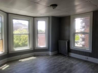 Main picture of 223 State St