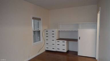 Main picture of 1309 Lake Dr SE