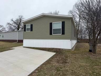 Main picture of 334 Mosswood Ln