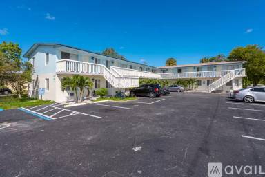 Main picture of Seven Palms Apartments