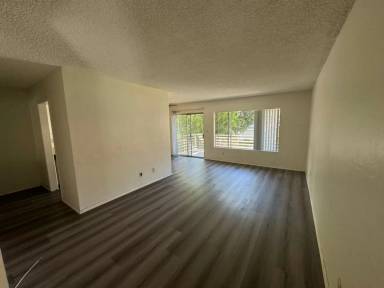 Main picture of 1240 W Lambert Rd