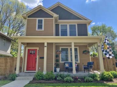 Main picture of 3123 Broadway St