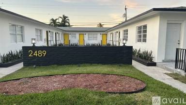 Main picture of 2489 SW 27th St