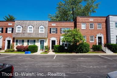 Main picture of 6743 Kenwood Forest Ln