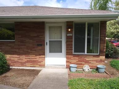 Main picture of 7123 N Maryland Ave