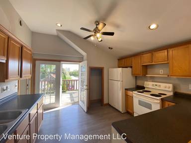 Main picture of 3064 S 35th St