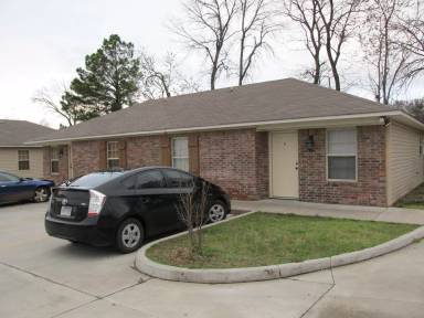 Main picture of 3317 Tulsa St