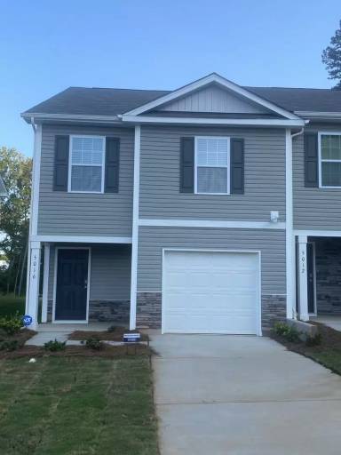Main picture of 5016 Hyrule Dr