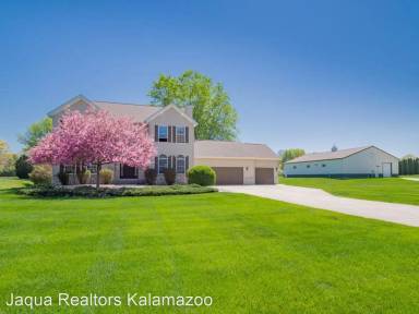 Main picture of 265 S Skyview Dr