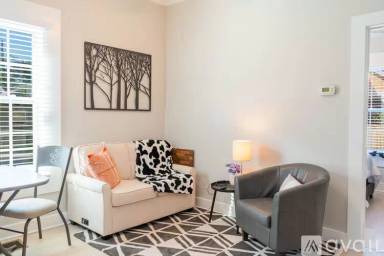 Main picture of 54 Carrera St