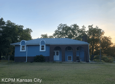 Main picture of 13420 N Robinhood Ln
