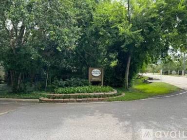 Main picture of Hudson Oaks Townhomes