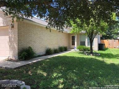 Main picture of 8807 Hilltop Crossing Dr