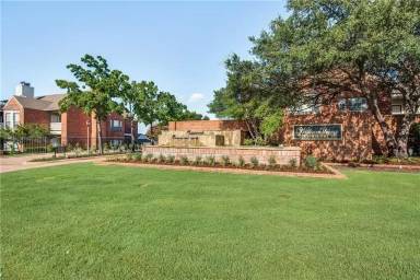 Main picture of Williamsburg Condominium