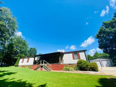 Main picture of 2493 Hunting Creek Rd