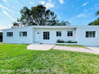 Main picture of 124 Mercado Ave