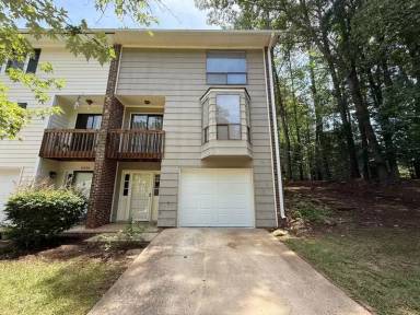 Main picture of 6011 Dixon Dr