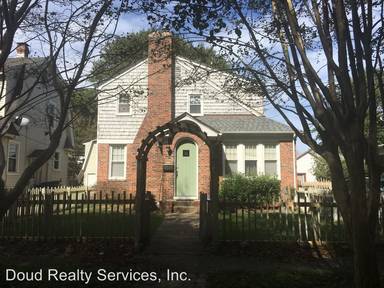 Main picture of 1712 Bain St