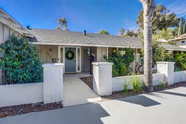 Main picture of 9439 La Suvida Dr