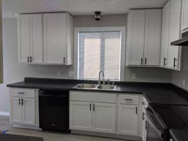 Main picture of 3552 Independence Ave N