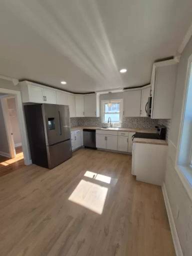Main picture of 131 Beech St