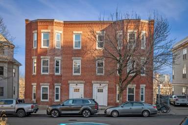 Main picture of 305 Medford St