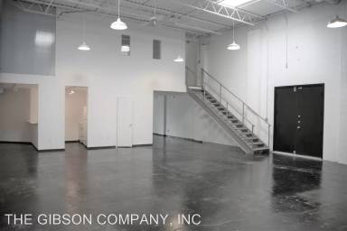 Main picture of 4153 Commerce St