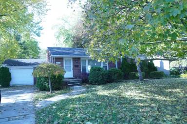 Main picture of 2703 Crooks Rd