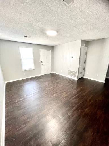 Main picture of 2105 Industrial Dr