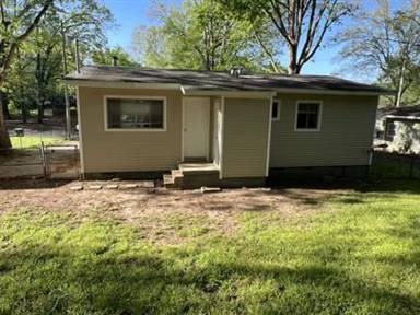 Main picture of 2124 Atkins Dr NW