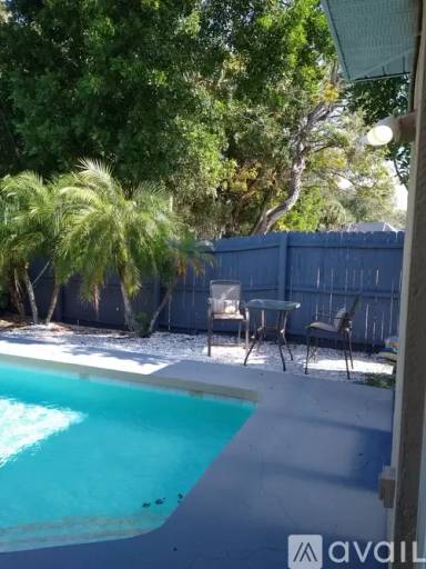 Main picture of 6515 Colonial Dr