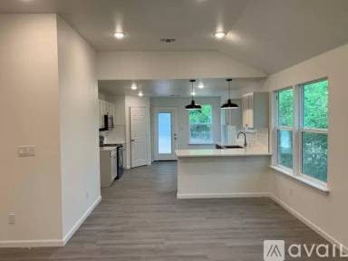 Main picture of 231 E Heron St