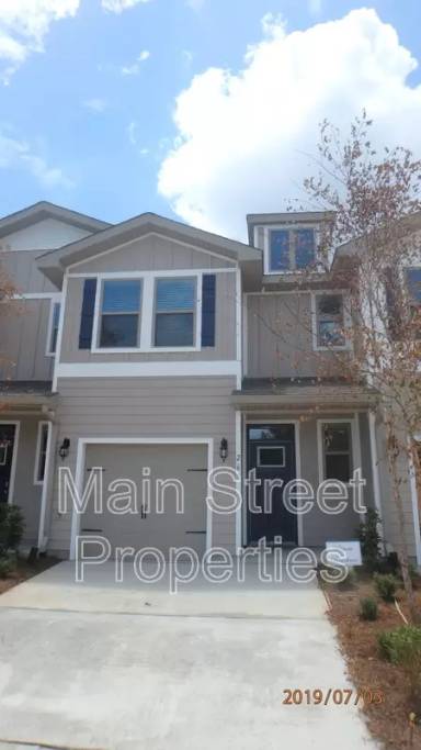 Main picture of 263 S E St