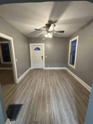 Main picture of 35 Cowing St